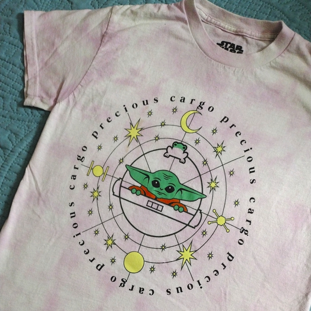 EUC Star Wars Baby Yoda "Precious Cargo" tee
